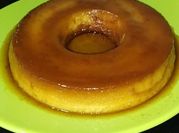 Una foto de colegiales chileno con leche condensada