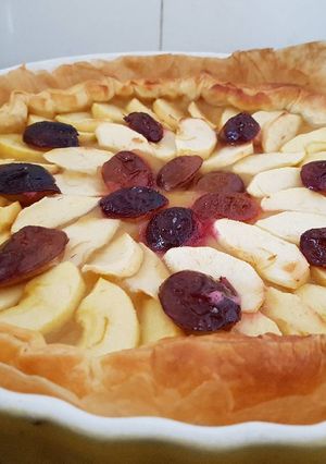 Une photo de Tarte aux pommes et aux quetsches