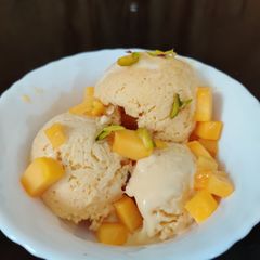 A picture of Mango ice cream.