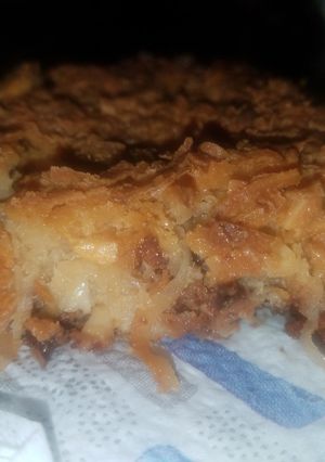 A picture of Almond Joy cookie bars.