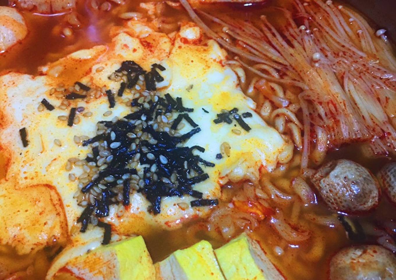 Langkah Mudah untuk Menyiapkan Samyang Budae Jjigae yang Lezat Sekali