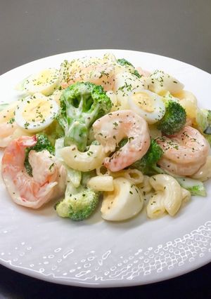 Hình của món Salad tôm,súp lơ xanh trộn sốt Mayonnaise.