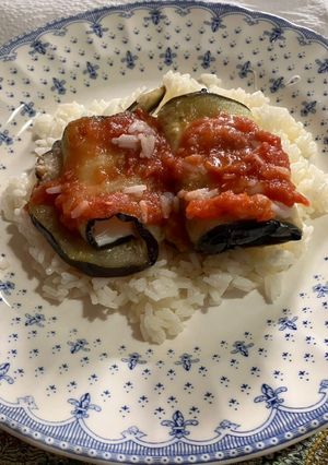 Una foto de Rollitos de berenjenas