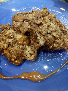 Una foto de Galletas de cereales y chocolate 🍫rápidas y fáciles !