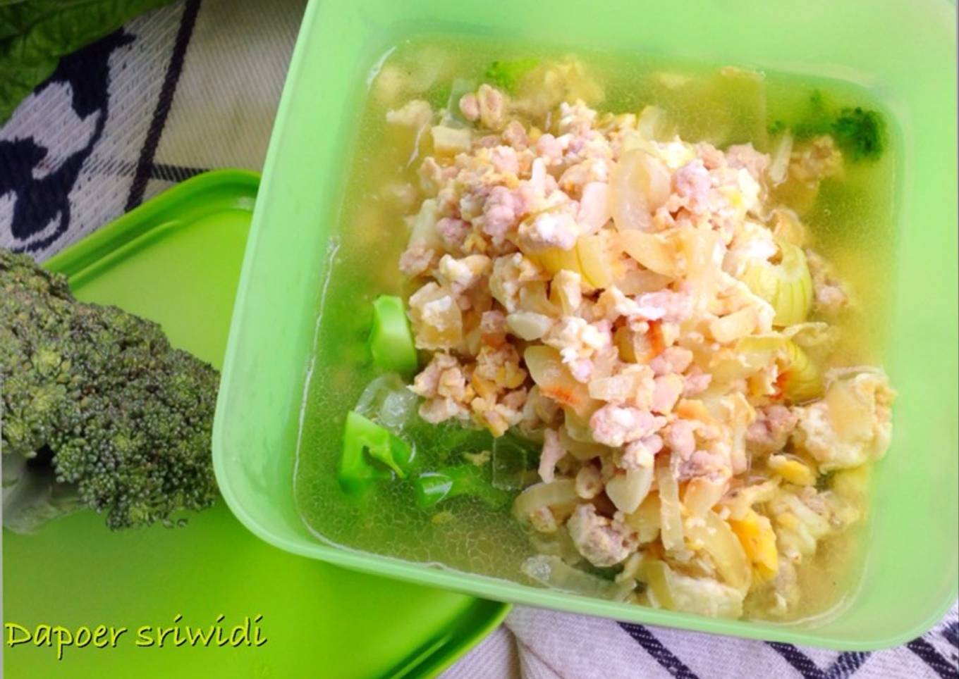 Brokoli siram daging (menu batita)