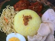 Gambar mie telor nasi kuning