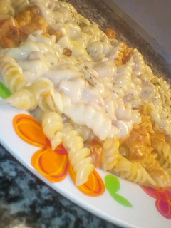Una foto de Pasta con Strogonoff de Panchos y Muzzarella