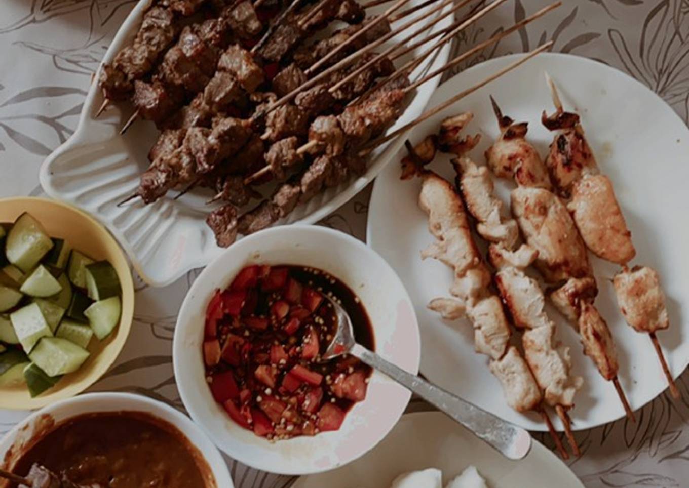 Sate sapi bumbu kacang dari selai kacang