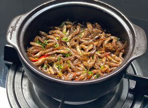 Hình của món Cá bống kho tiêu.