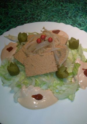 Foto principal de Huevas de bacalao sobre cama de ensalada