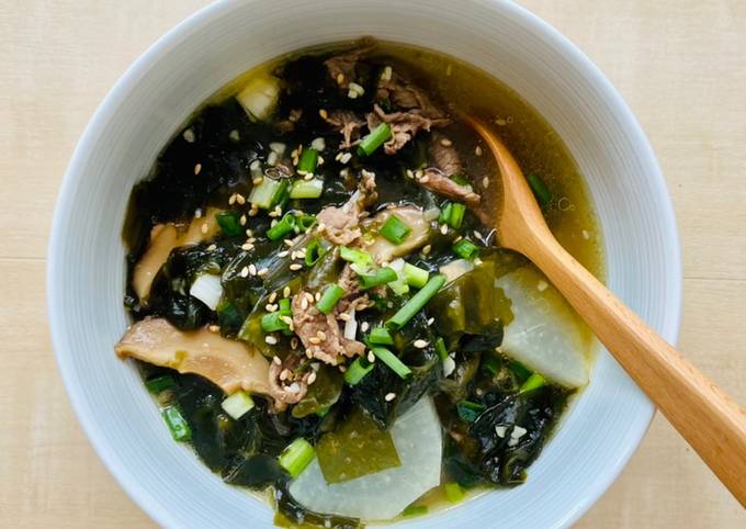 How to Make Super Quick Homemade Korean Style Beef and Radish Seaweed Soup