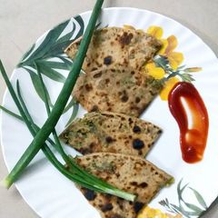 A picture of Spicy sprout moong parantha.