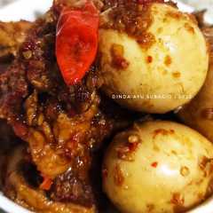 A picture of Bali 3T (Telur, Tahu dan Tempe).