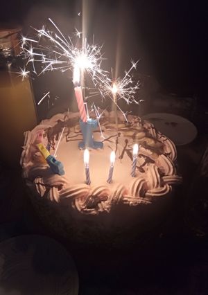 صورة لوصفة كعكة عيد الميلاد في المقلاة