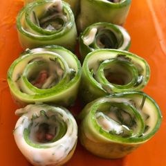 A picture of Cucumber rolls 🥒.