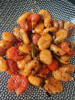 Una foto de Gnocchis con tomate cherry