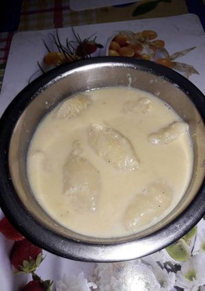 A picture of Doodh puli pitha.