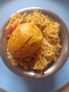 முட்டை பிரியாணி (Muttai biryani recipe in tamil) செய்முறை முக்கிய புகைப்படம்