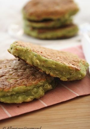 Une photo de Galettes pois cassés, quinoa, brocoli { sans gluten, sans lait sans oeufs }