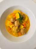 Guisadito de albondigas con salsa de almendras