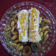 A picture of Fruit Cream Bread Roll.