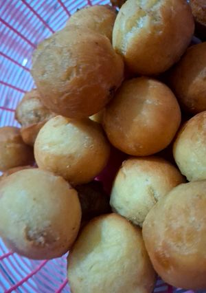 Foto resep Roti Goreng Isian Coklat, Tiramisu, Stroberi