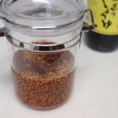 A picture of How to make soy sauce with rice malt（koji）.