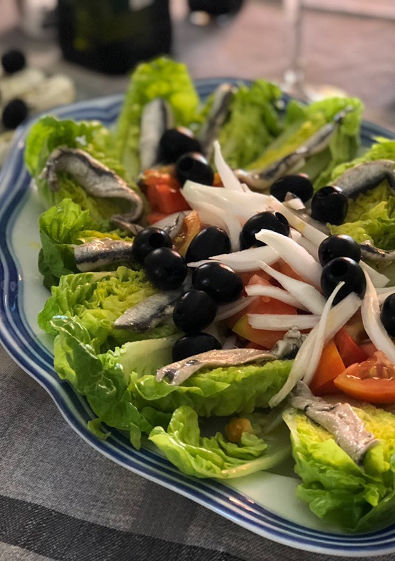 Una foto de Ensalada de cogollos tope de rica!
