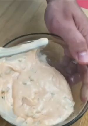 Una foto de Salsa aderezo casera para hamburguesas o ensaladas