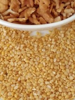 મગ દાળ વડી(Mag dal vadi recipe in Gujarati) રેસીપી મુખ્ય ફોટો