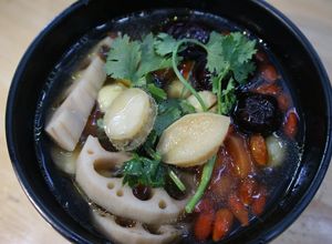 Hình của món Bào ngư tiềm.