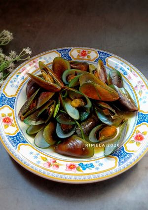 Foto resep Kerang Hijau Bumbu Kuning