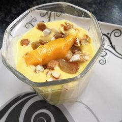 A picture of Mango smoothie.
