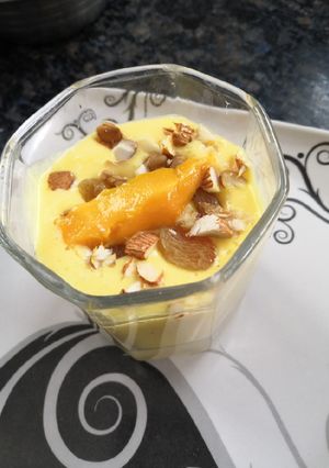 A picture of Mango smoothie.