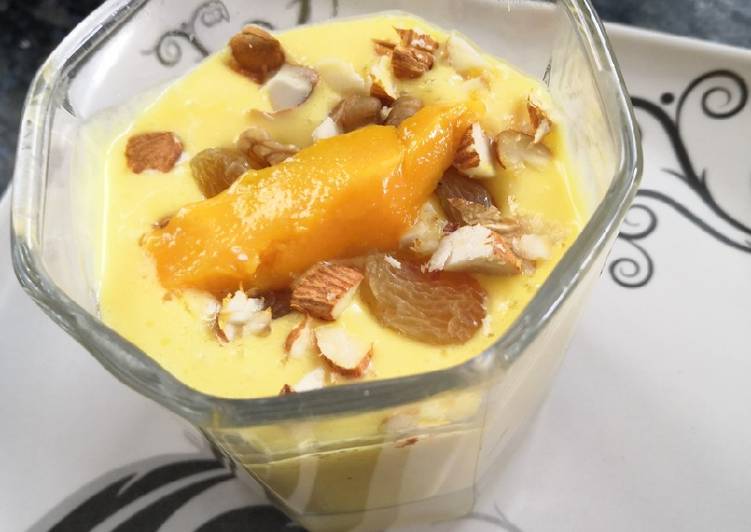 Steps to Prepare Any-night-of-the-week Mango smoothie