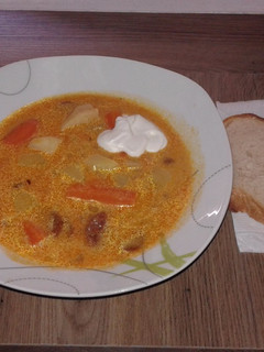 Kolbászleves recept fotója