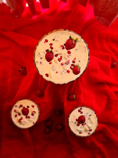 ફ્રૂટ ક્રીમ (Fruit Cream Recipe In Gujarati) રેસીપી મુખ્ય ફોટો