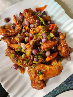 Foto resep 331. SAYAP AYAM GORENG DENGAN OSENG BAWANG