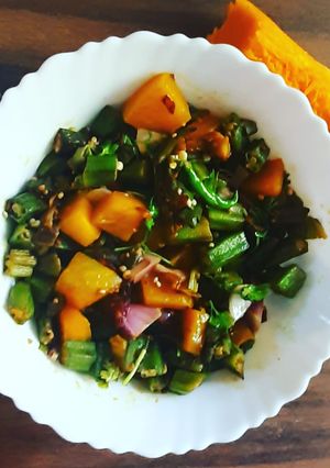 A picture of Bhindi kumro vazi.