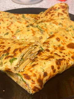 A picture of Egg crepes or anda paratha.