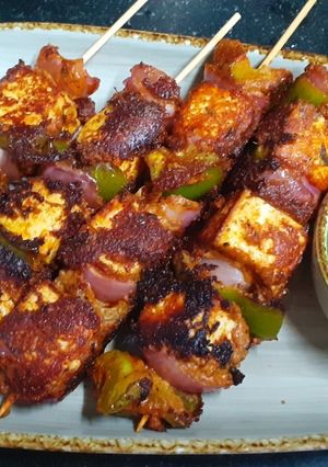 पनीर टिक्का (paneer tikka recipe in marathi) रेसिपी चे मुख्य फोटो 