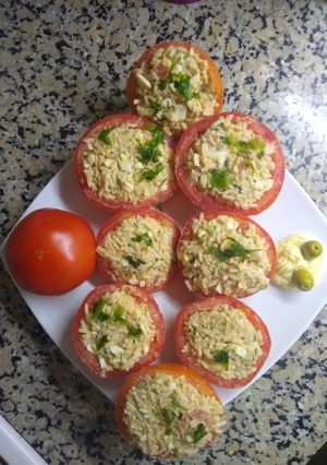 Una foto de Tomates rellenos clásicos
