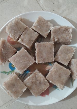 માંડવી પાક (Mandvi Paak Recipe In Gujarati) રેસીપી મુખ્ય ફોટો