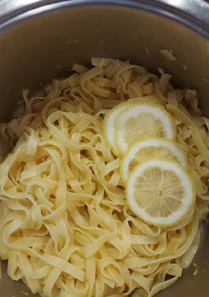 Citromos széles metélt (köret halakhoz) recept fotója