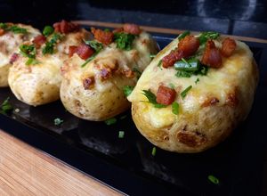 Foto de BATATA RECHEADA COM POUCOS INGREDIENTES – SIMPLES E RÁPIDO DE FAZER