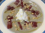 Una foto de queso mascarpone salado