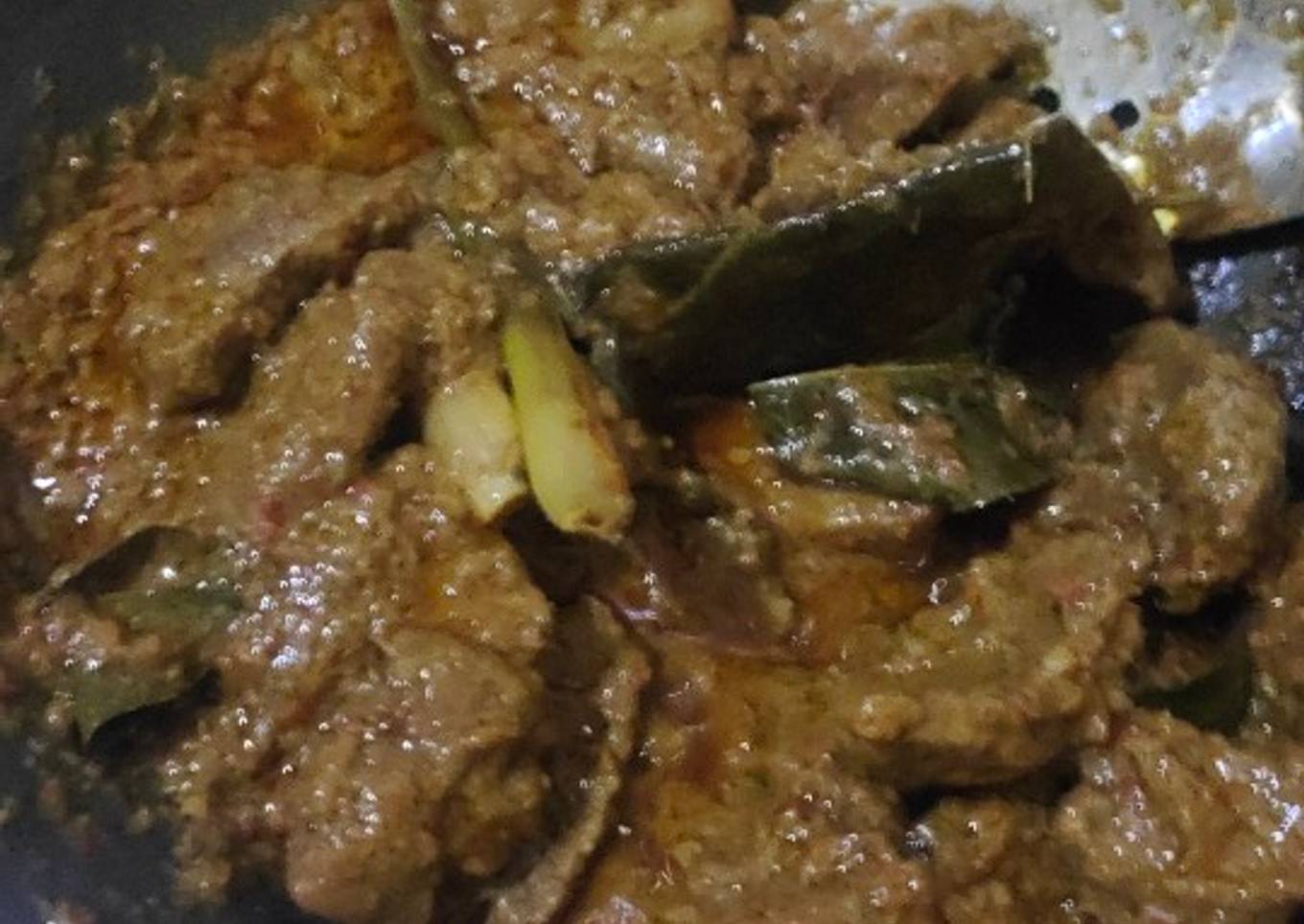 Rendang daging sapi