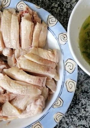 รูปของ ไก่ต้มและน้ำจิ้มแบบไหหลำ