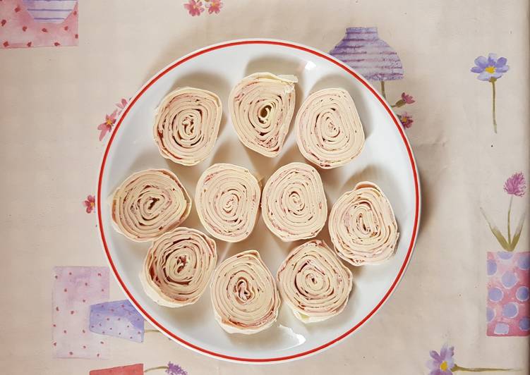 Steps to Prepare Ultimate Rotelle di pasta, cotto e formaggio