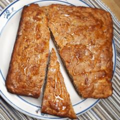 A picture of Banana and Oat cake.